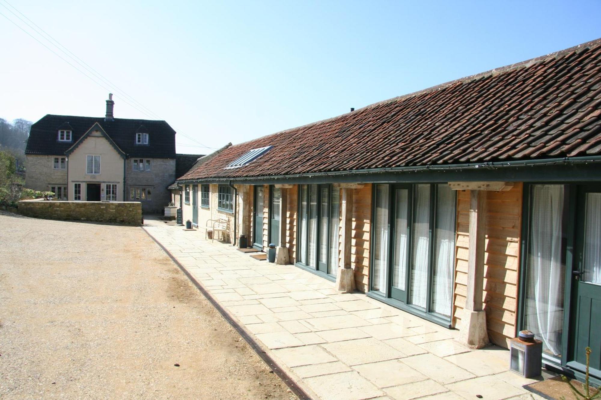 T'S At Lower Rudloe Farm Guest House Corsham Exterior photo